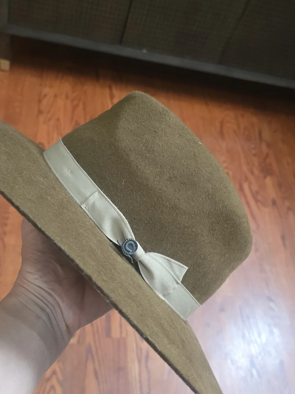 Charlie 1 Horse Wool Felt Western Fedora Hat Brown Tan Size Medium Horseshoe